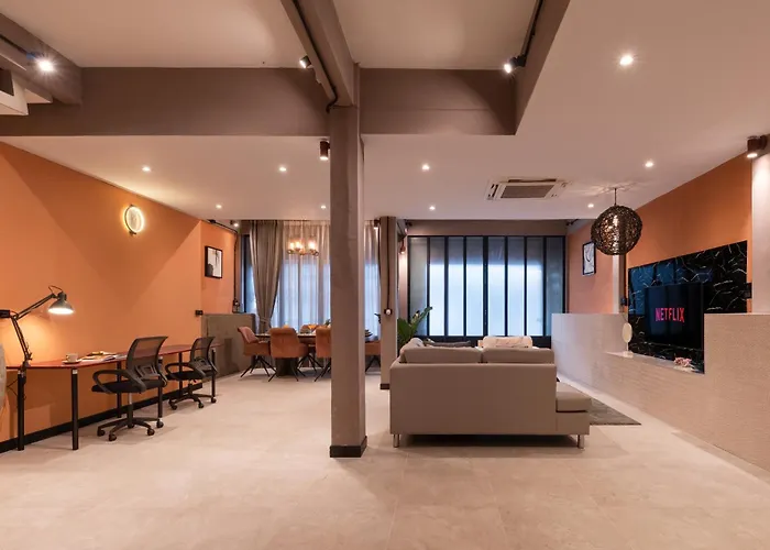 10minbts/kingbed/balcony/dryer/fastwifi/foodst. * Бангкок