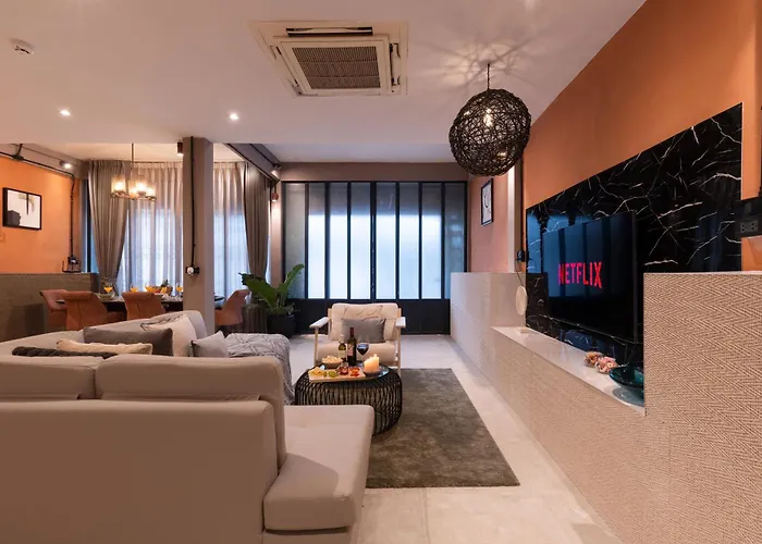 10minbts/kingbed/balcony/dryer/fastwifi/foodst. * Bangkok